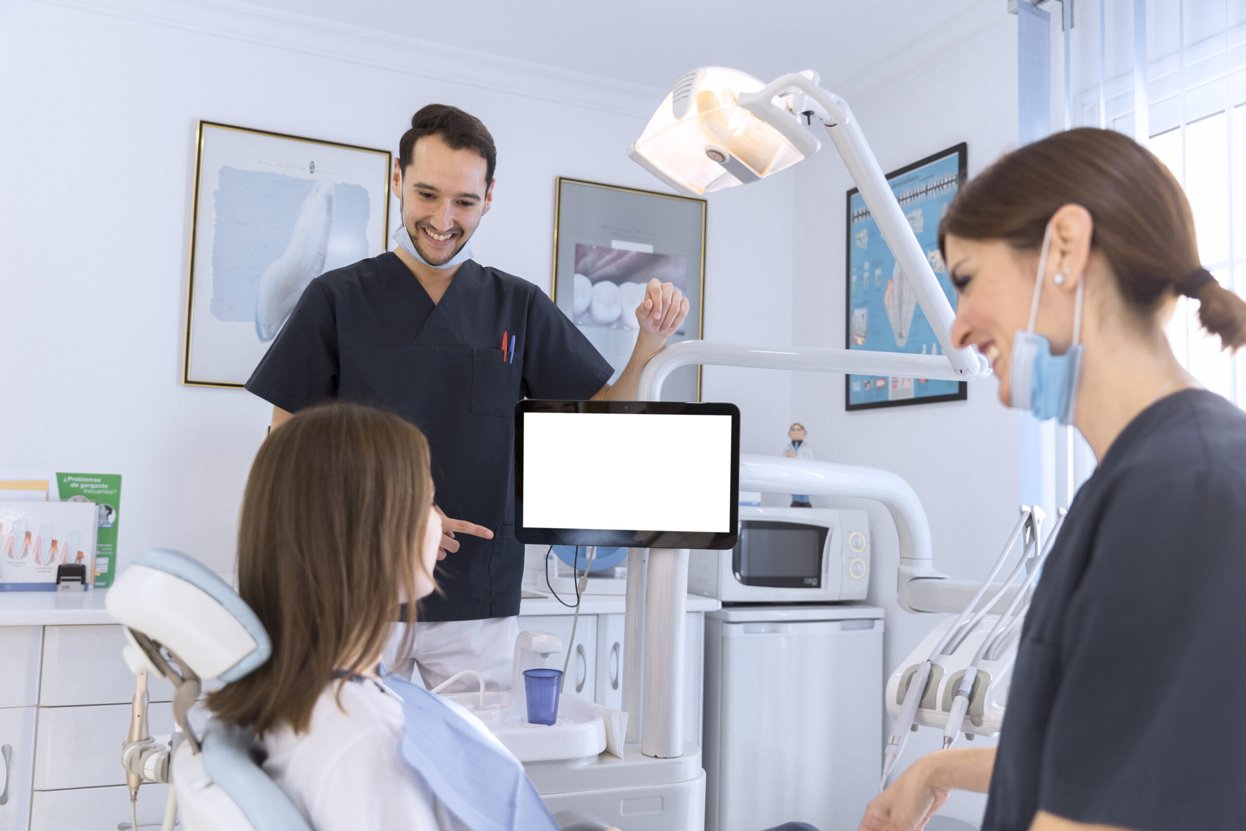 Your Guide to Finding a Skilled Cosmetic Dentist Near Me