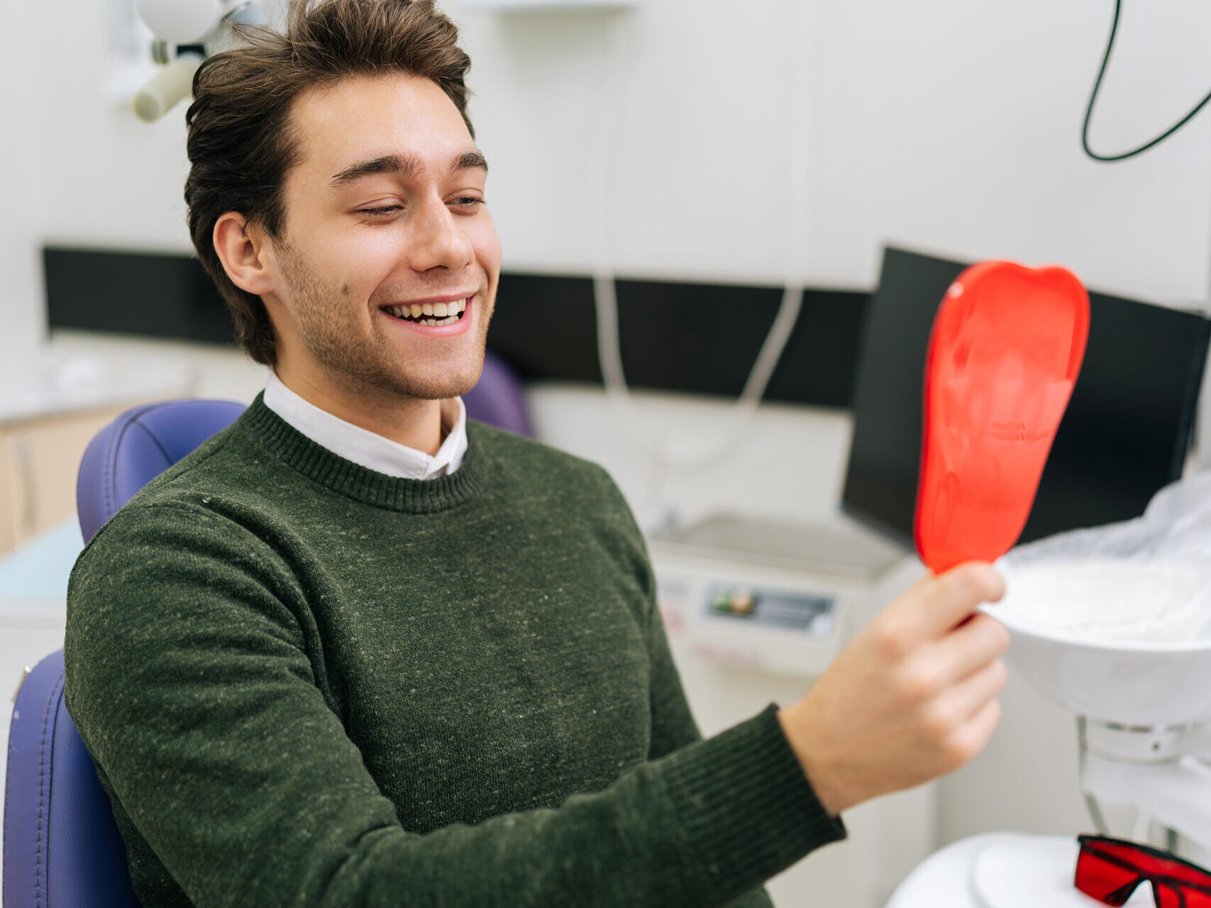 Choosing the Right Cosmetic Dentist for Your Needs
